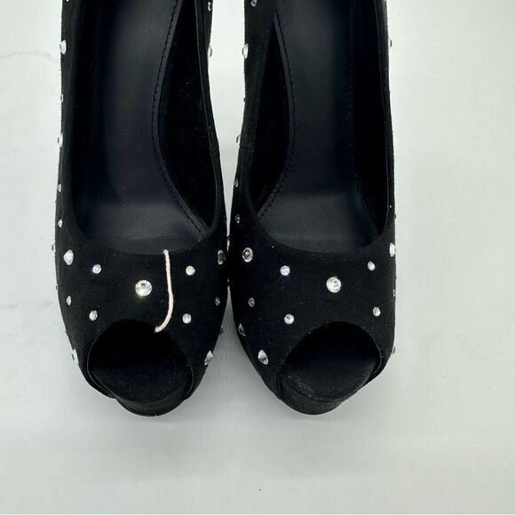 NEW Guess Heels - Picture 5 of 8